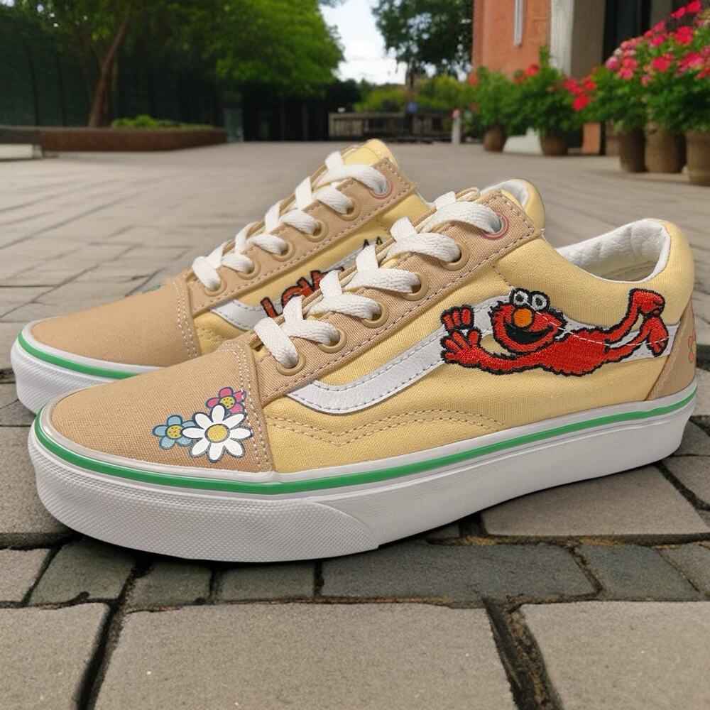 NEW VANS X SESAME STREET OLD SKOOL 'ELMO' WOMENS SIZE 6.5 SHOES LIMITED EDITION!